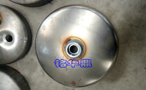 貯氣筒螺母環(huán)縫焊接專機(jī).jpg 貯氣筒螺母環(huán)縫焊接專機(jī).jpg